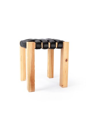 Banqueta de madera con trenzado acolchado