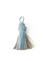 Borla decorativa azul celeste y dorada